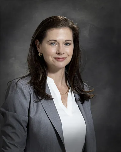 Jennifer Miller ('08)