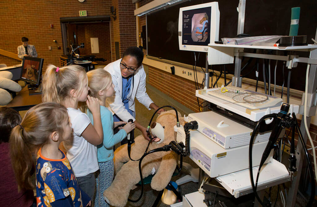 Dr.Simmons with children