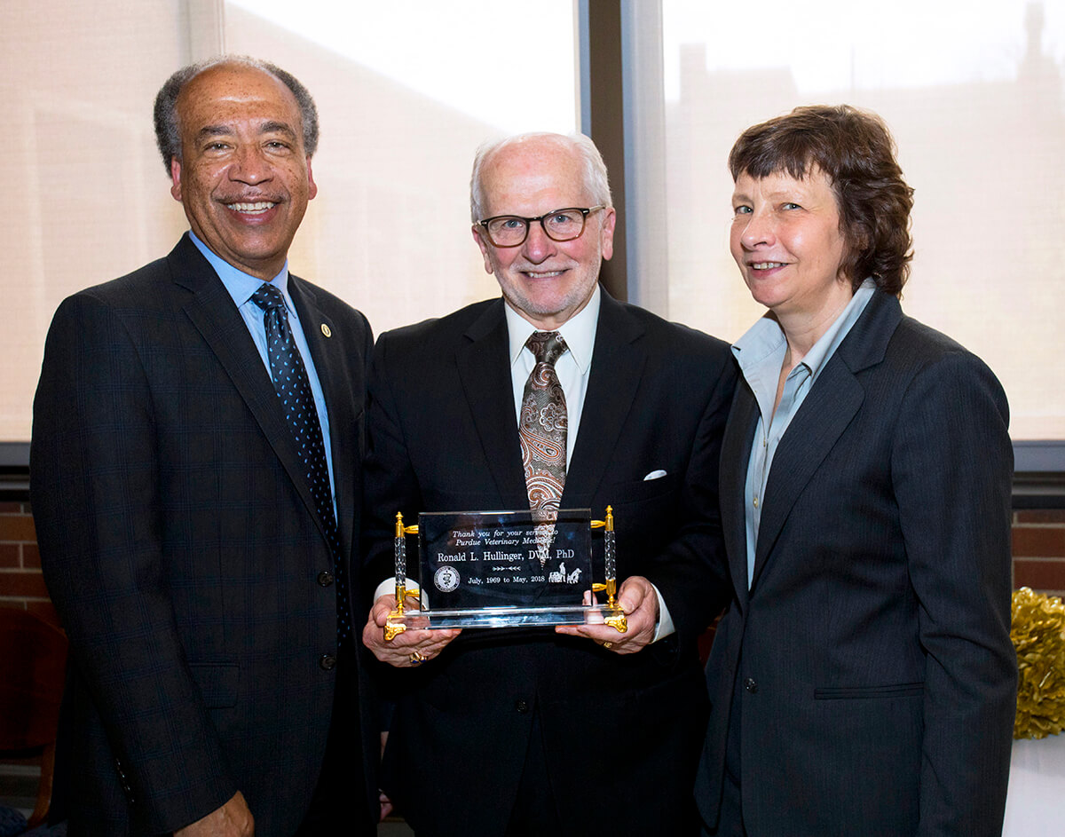 Dr. Hullinger pictured with Dean Willie Reed and Dr. Laurie Jaeger