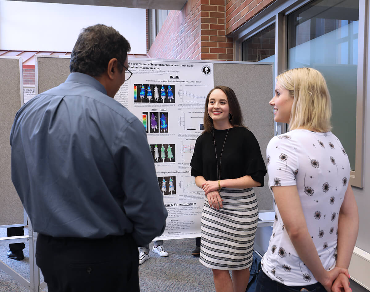 Summer Research Program Opens World of Scientific Discovery to