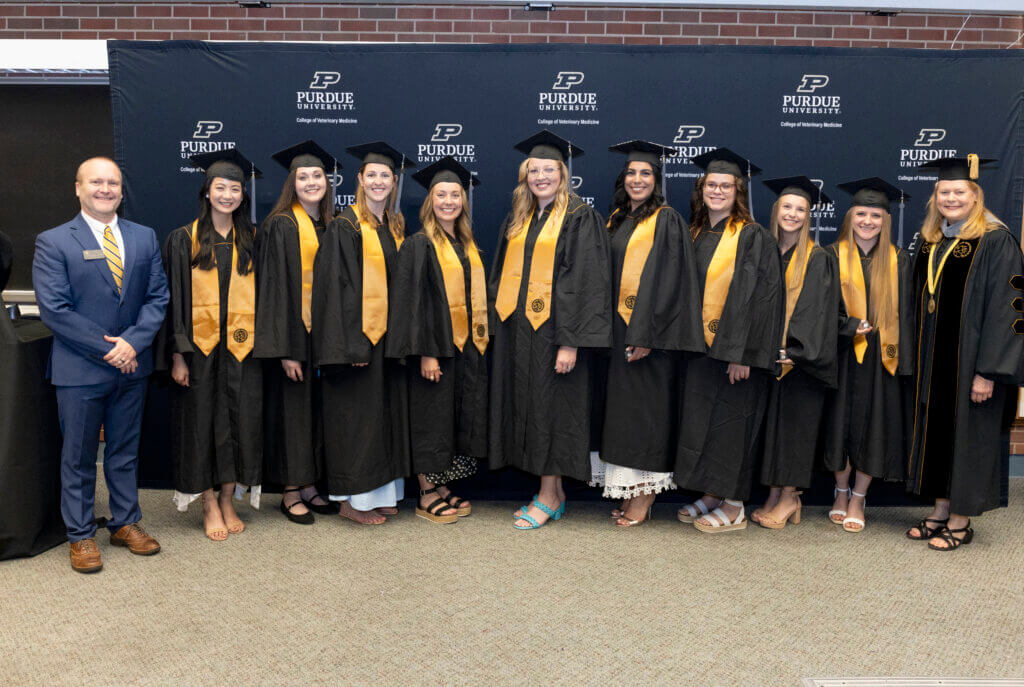 August Veterinary Nursing graduates with the Veterinary Nursing Programs director, Dr. Craig Brown, and Interim Dean of the College of Veterinary Medicine, Dr. Kathy Salisbury.