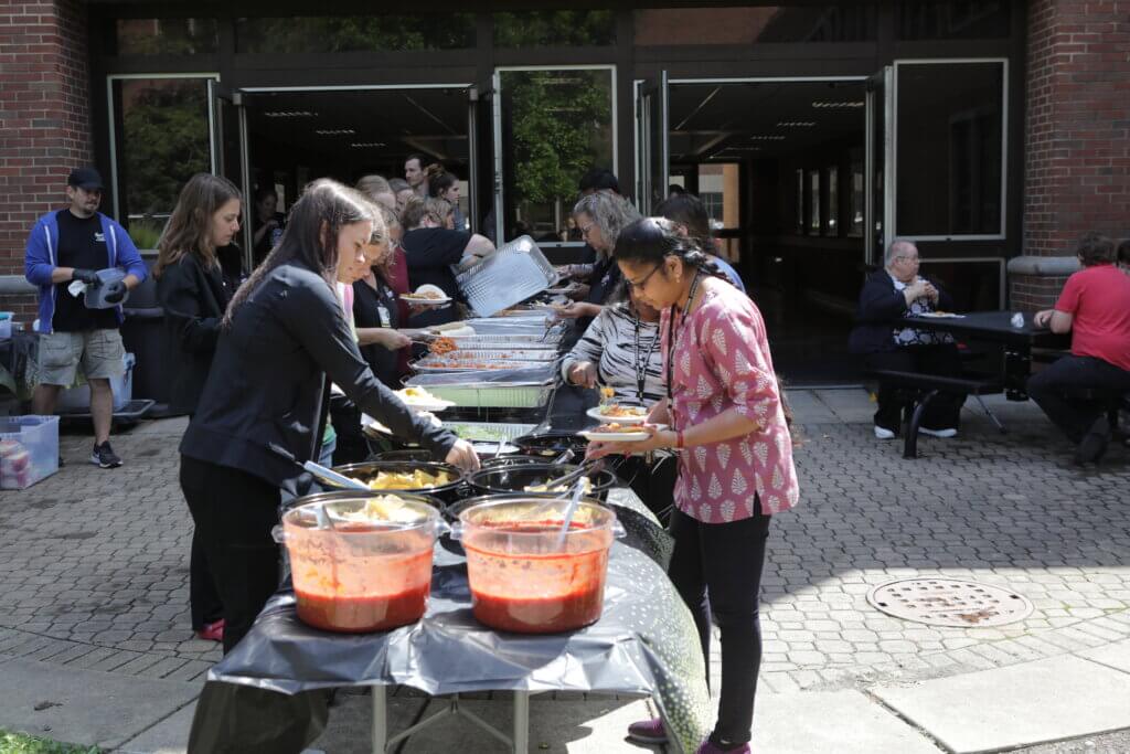 The College of Veterinary Medicine’s annual Faculty and Staff appreciation event was held in the Lynn Hall Courtyard August 16 and featured a tasty taco bar.